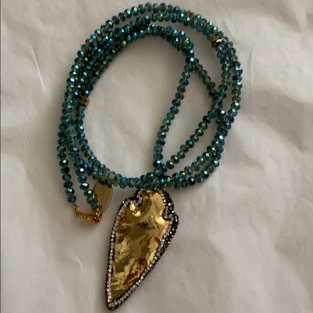 LoveAO never been worn long necklace